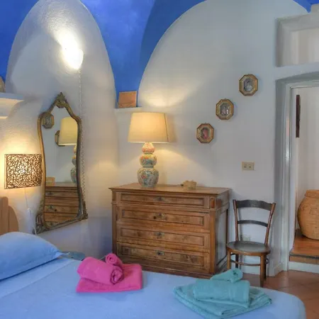 Casa vacanze Antica Casa Del Canto Mirella - Private Parking