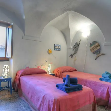 Antica Casa Del Canto-relax, Natura, Bike, Fast Wifi, Private Parking Prázdninový dům
