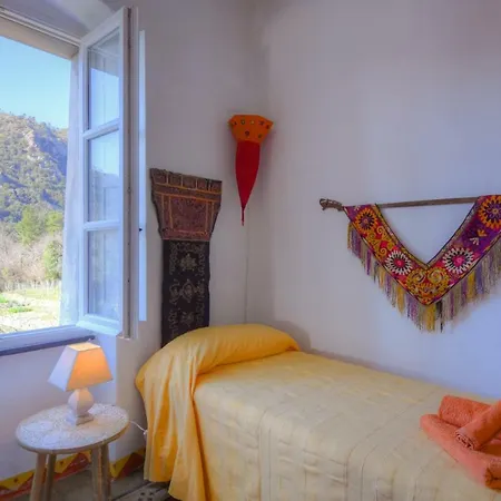 Antica Casa Del Canto Mirella - Private Parking 펜션 Calice Ligure