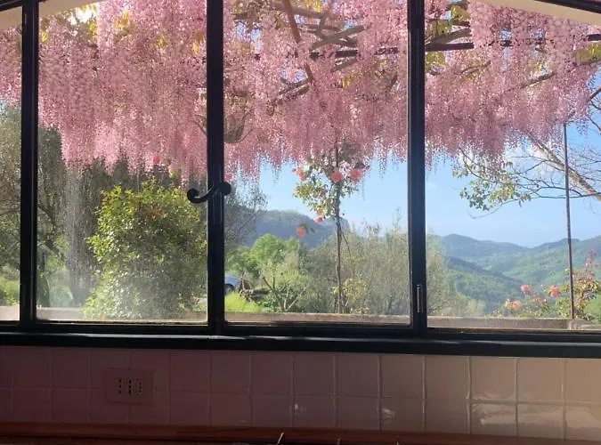 Antica Casa Del Canto-relax, Natura, Bike, Fast Wifi, Private Parking בית נופש *