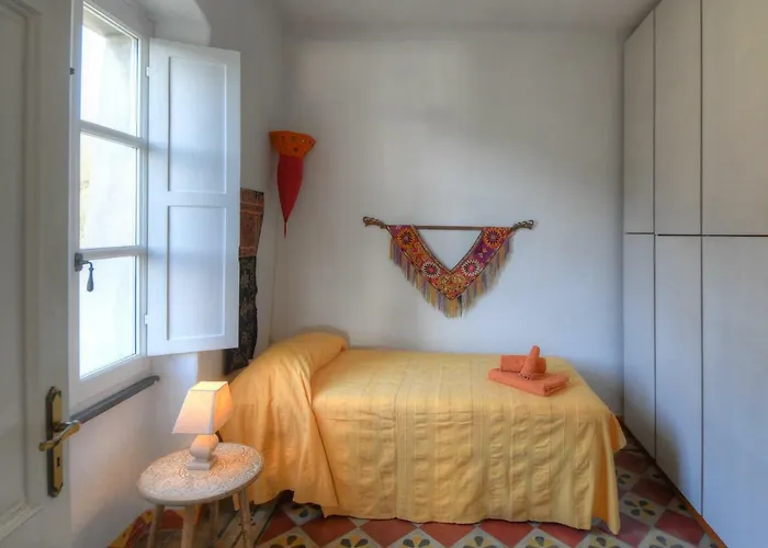 בית נופש Antica Casa Del Canto-relax, Natura, Bike, Fast Wifi, Private Parking Calice Ligure